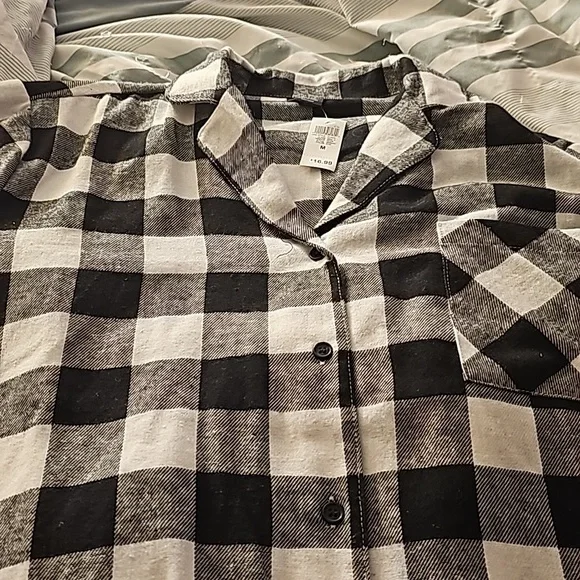 Rue21 Plaid Flannel Long Sleeve Size M - Picture 2 of 7